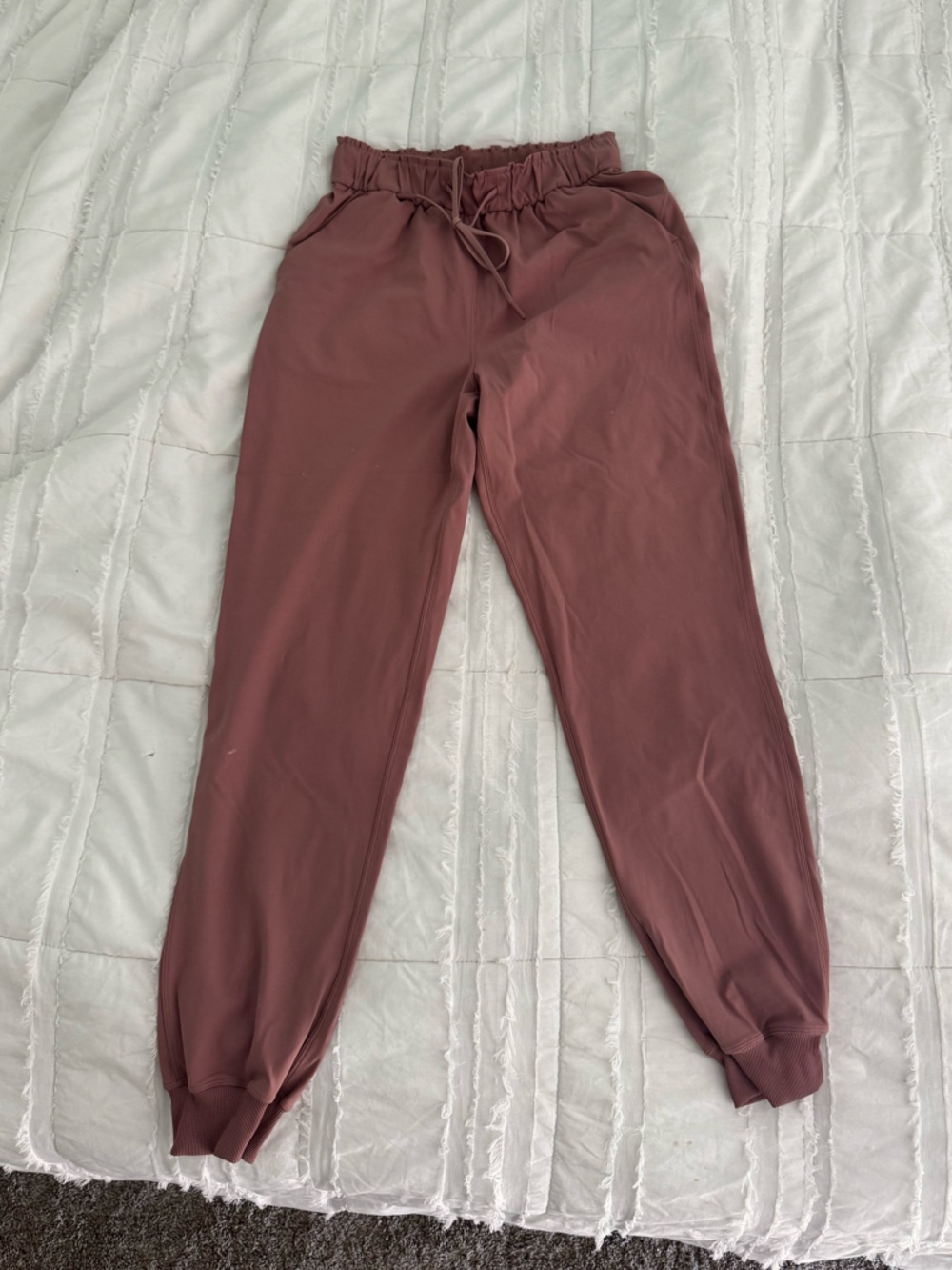 lululemon athletica Dusty Rose Elastic Waist Joggers